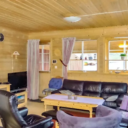 Holiday home 3 Bedroom Front In Akra