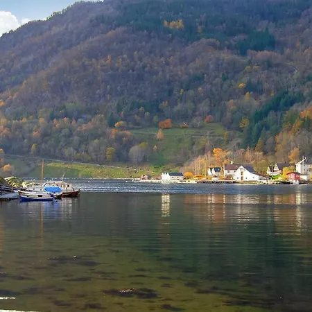 Gorgeous In With Wifi Semesterbostad Åkra