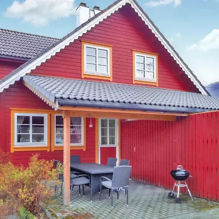 Feriehus 3 Bedroom Stunning In